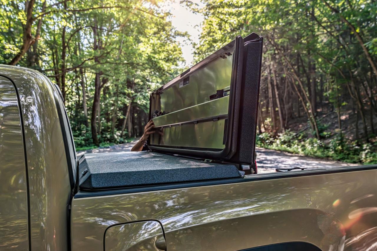 Heavy-Duty, Hard Tonneau Covers | DiamondBack Switchback Truck Cover ... Heavy-Duty, Hard Tonneau Covers | DiamondBack Switchback Truck Cover ...
