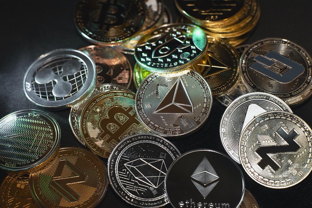10 Best Cryptos to Buy Now - June 2023